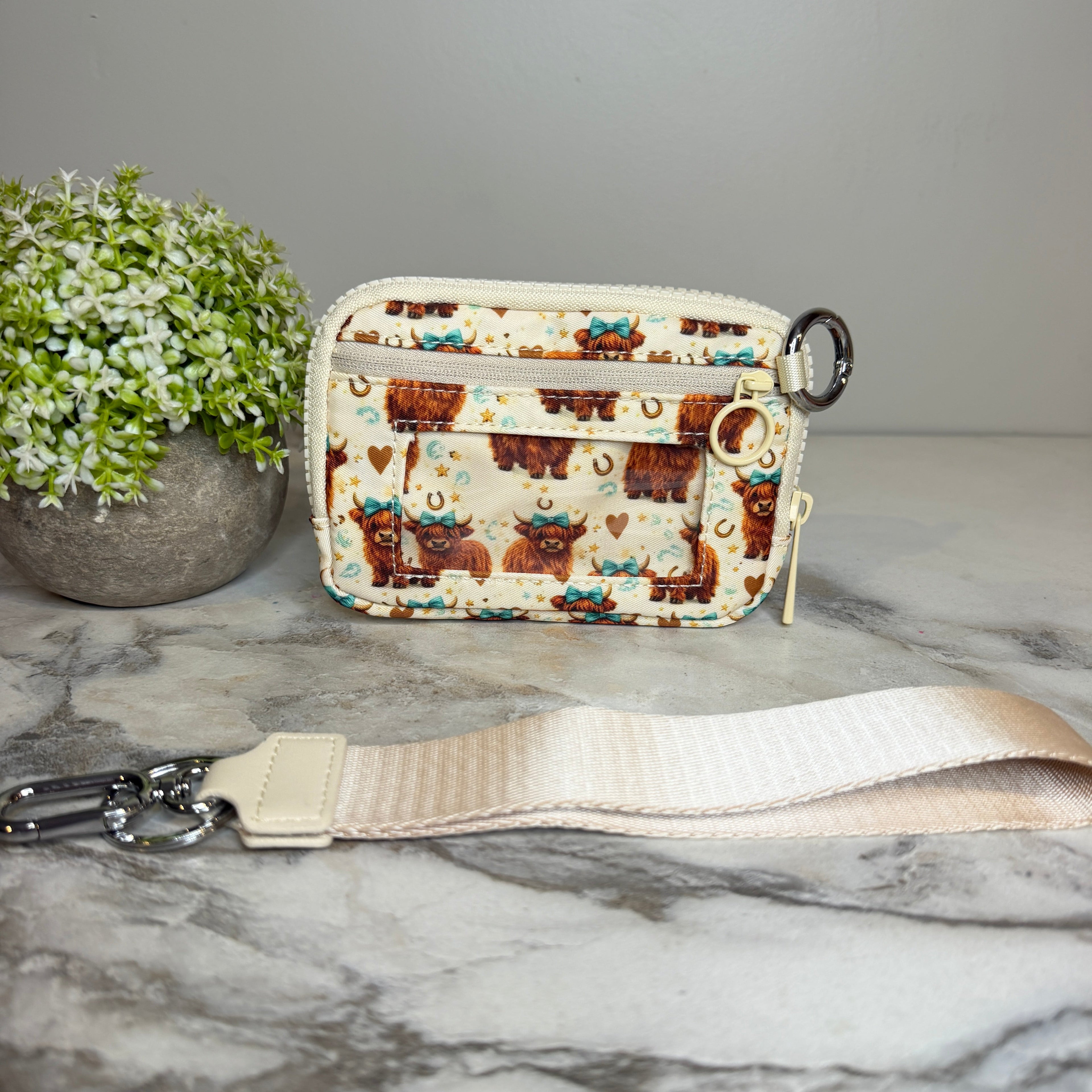 Rue - Nylon Wristlet Wallet - Beige Highland Cow