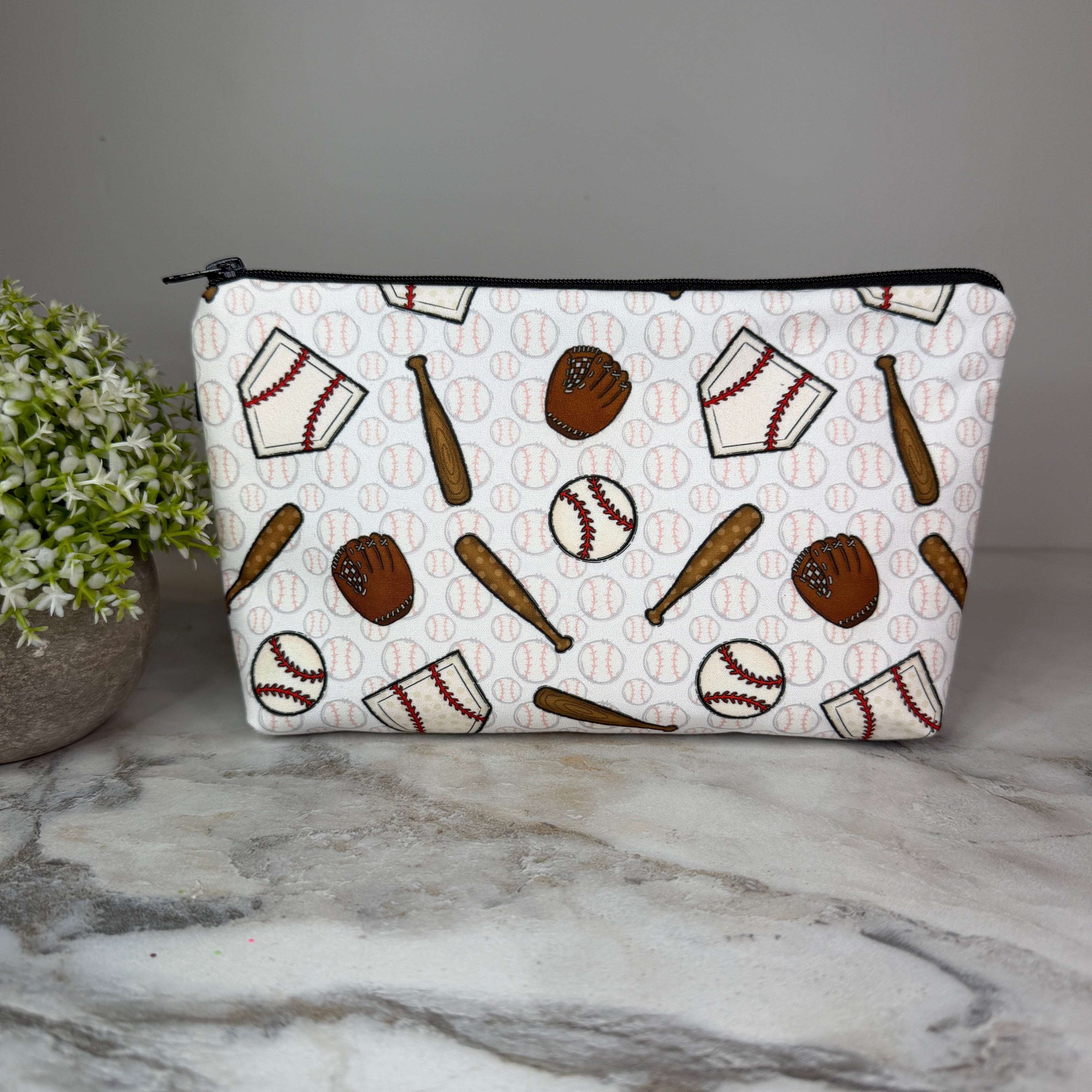Pouch - Baseball on White
