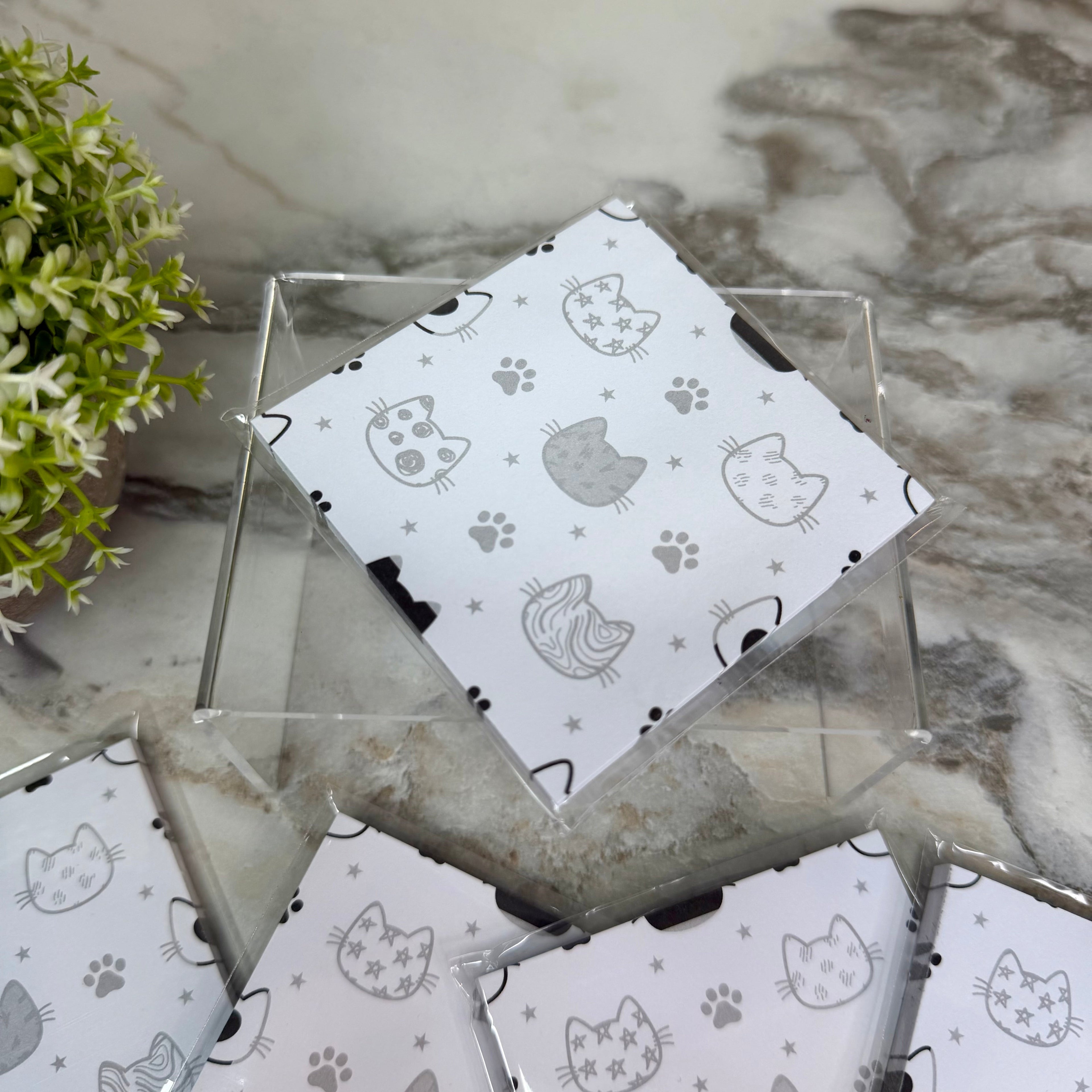The Sticky Note Collection - Black & White Cat Head