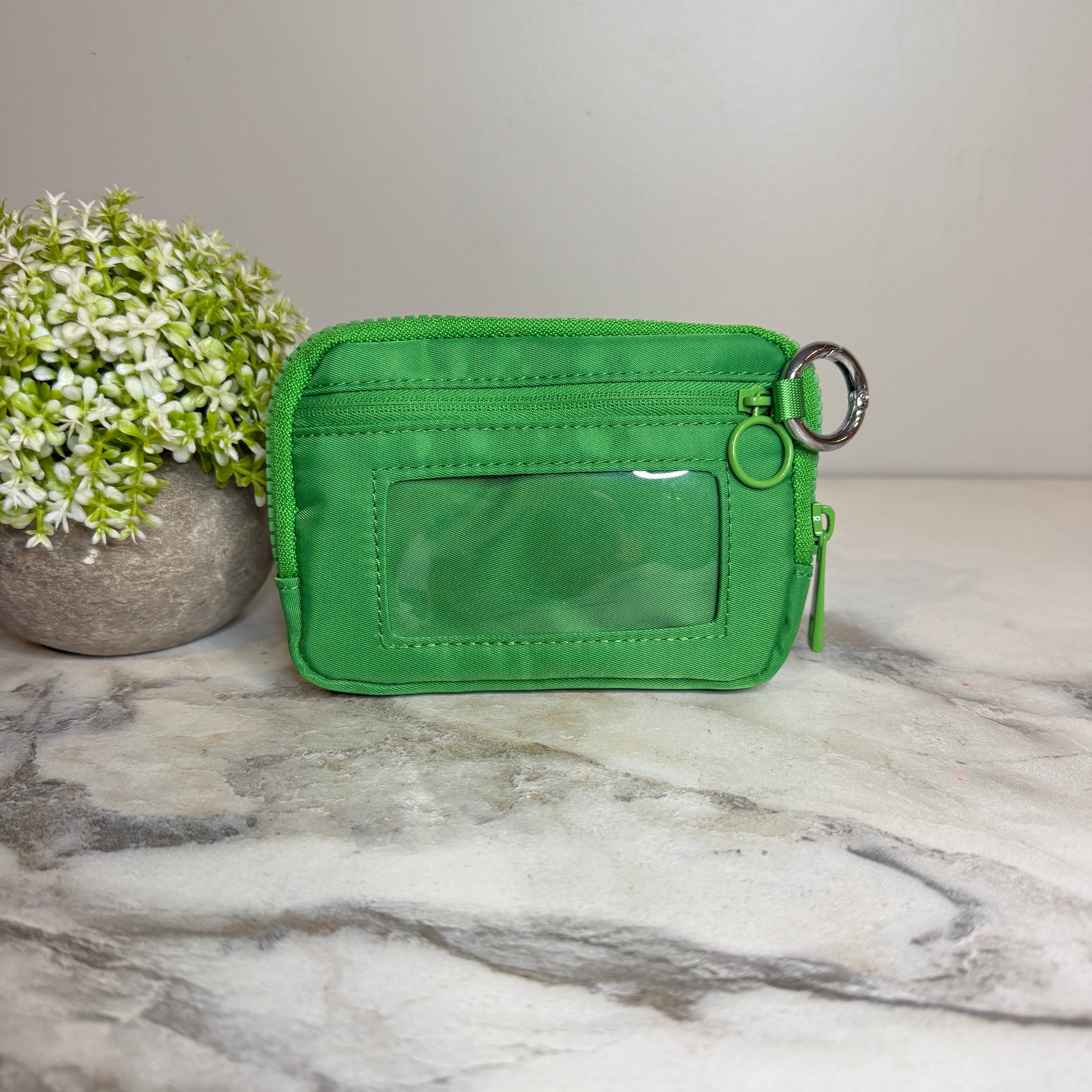 Rue - Nylon Wristlet Wallet - Kelly Green