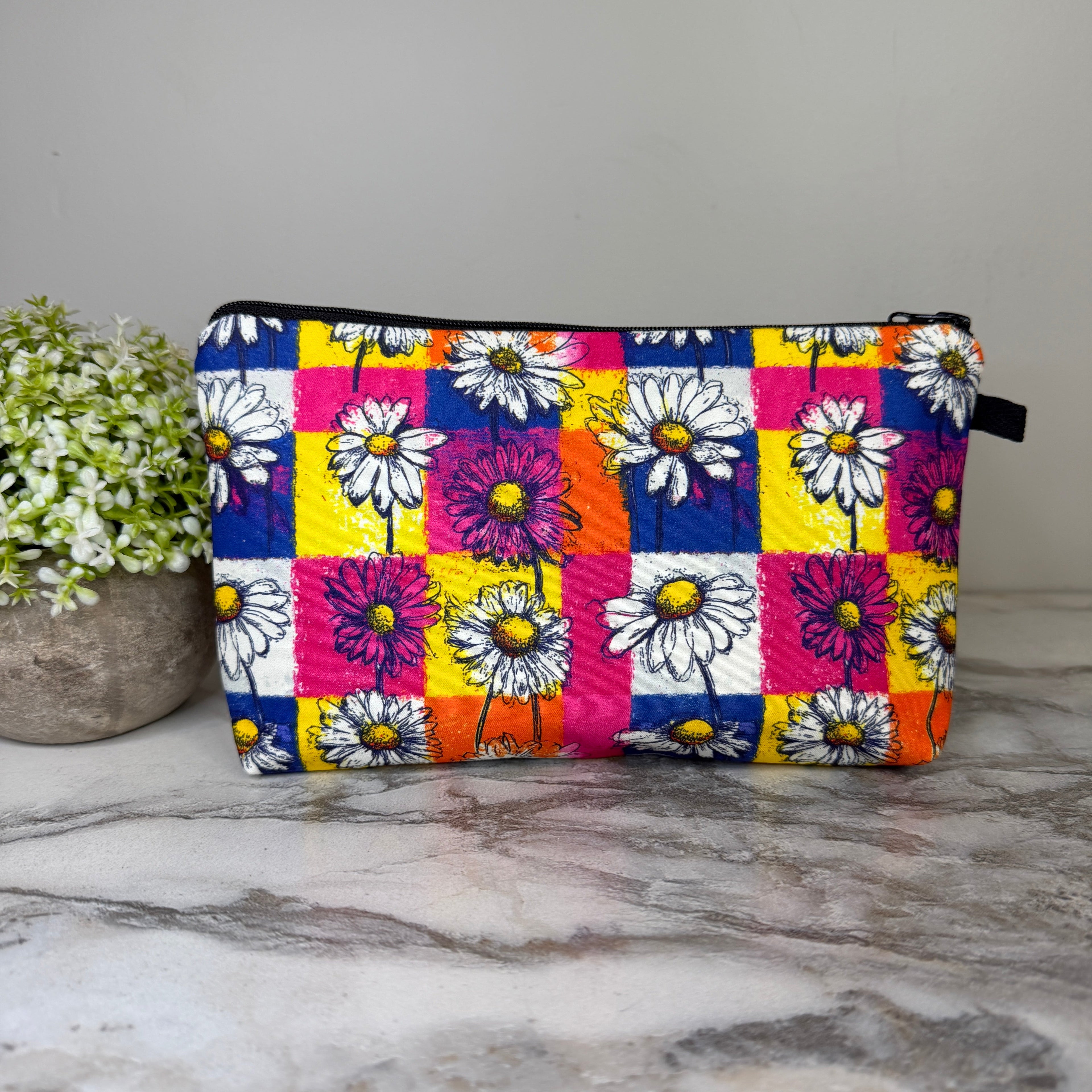 Pouch - Floral Colorful Checkered Daisy
