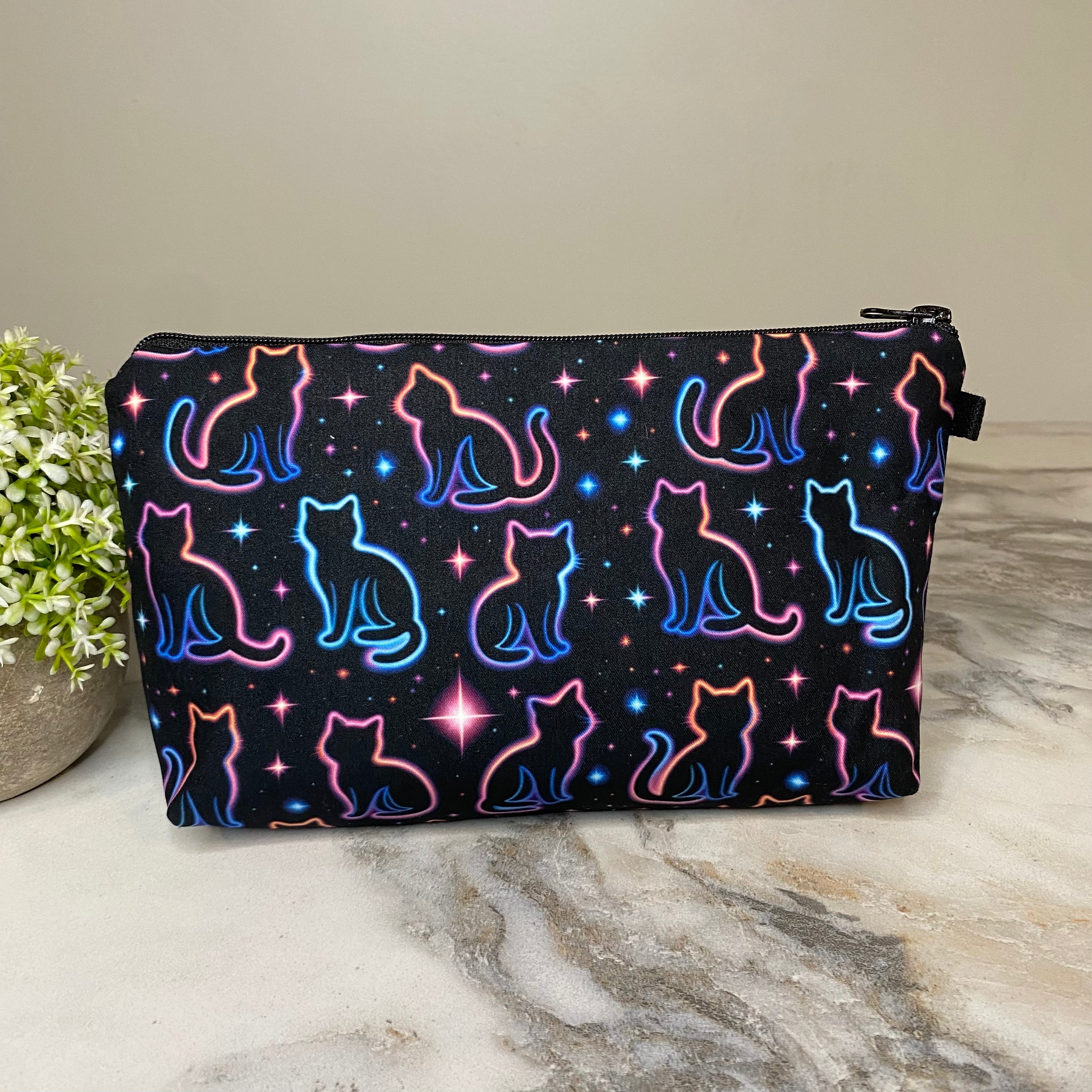 Pouch - Cat, Neon Outline