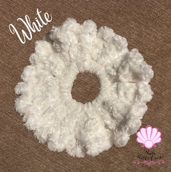 Crochet Scrunchie ~White